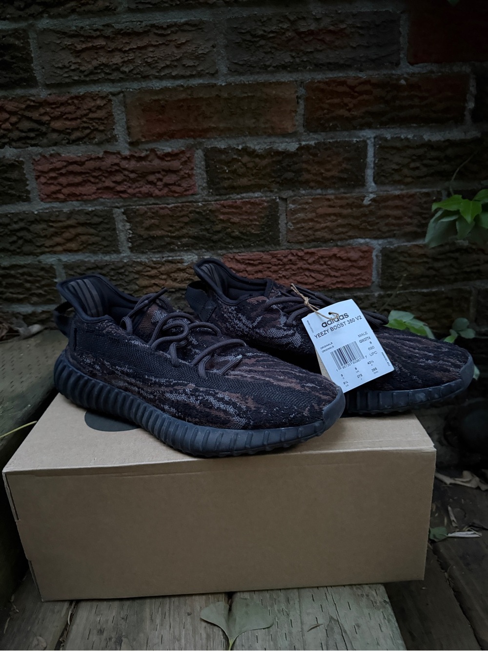 Adidas Yeezy Boost 350 (Rock) Black/Brown